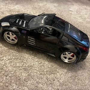 Diecast Car & Display Nissan 350Z Hard Top, Black